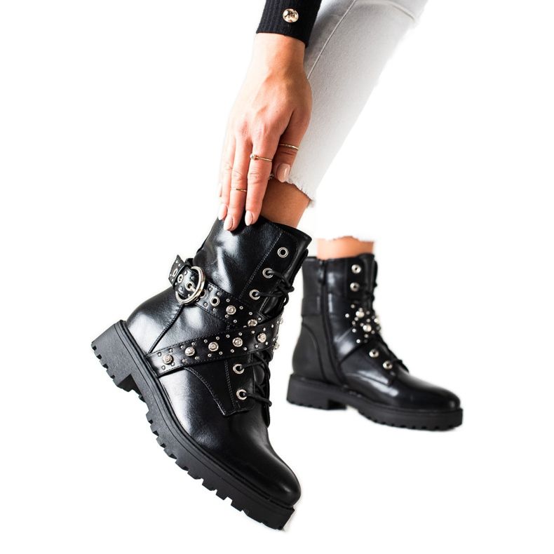 Bestelle Mustia työntekijöitä kuutiometrillä musta