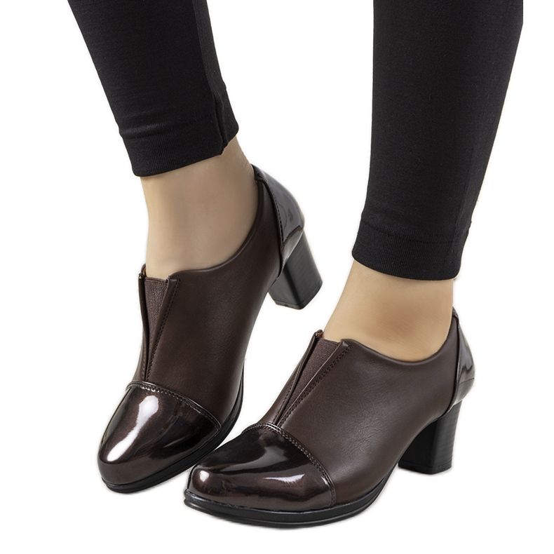 Brown puhuu Villarealin postauksesta ruskea