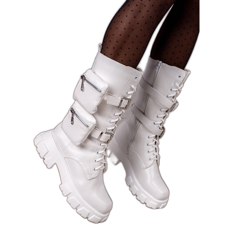 TRENDI Muotityöntekijät taskuilla valkoinen