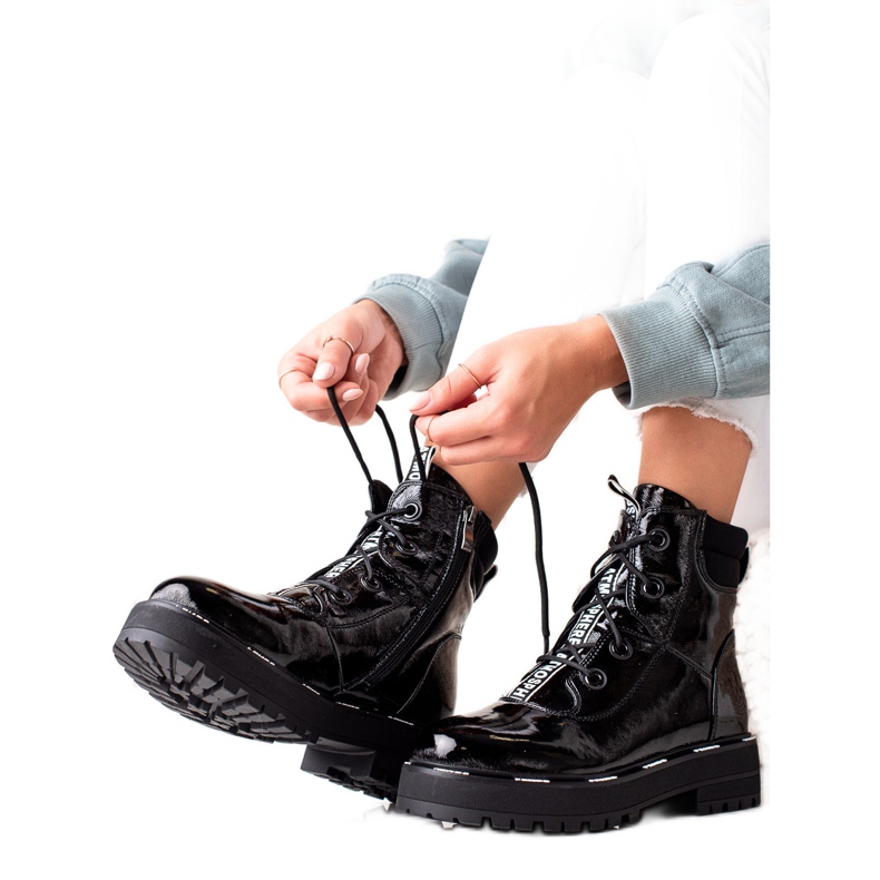 Artiker mustat nahkaiset nilkkurit