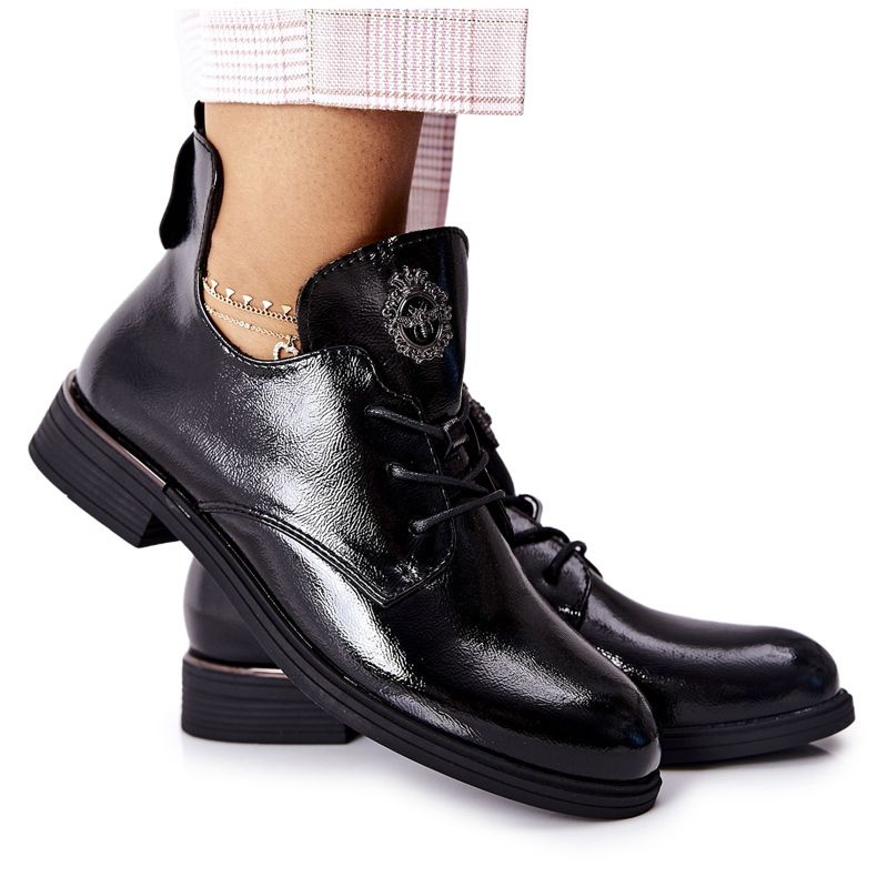 Lakatut kengät Sergio Leone lämmitetty PB262 musta