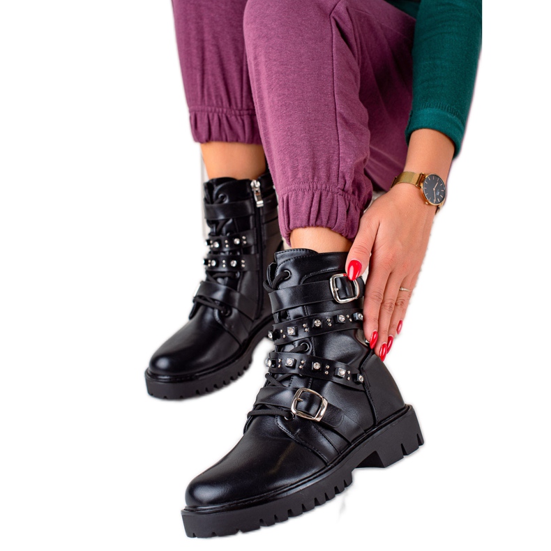 TRENDI Mustia työntekijöitä tekojalokivillä musta