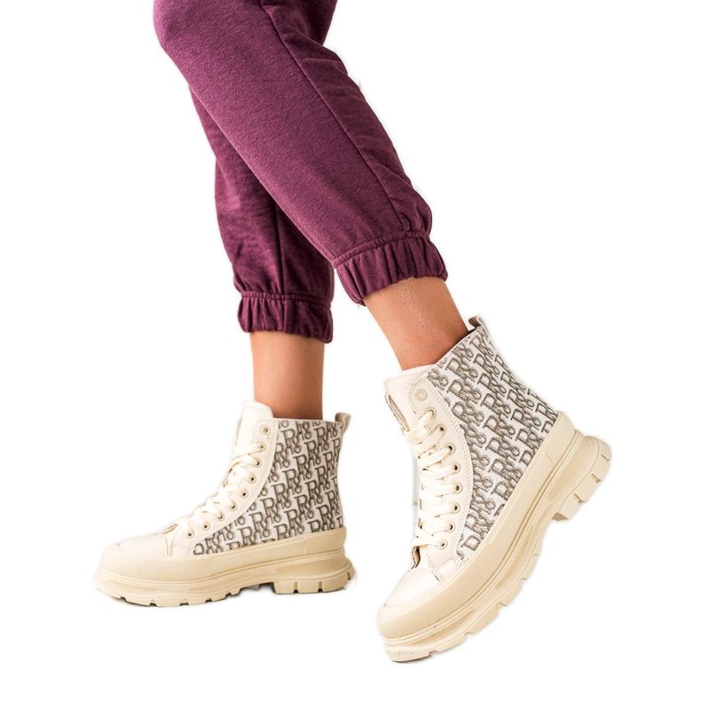 TRENDI Korkean beige -muodin lenkkarit