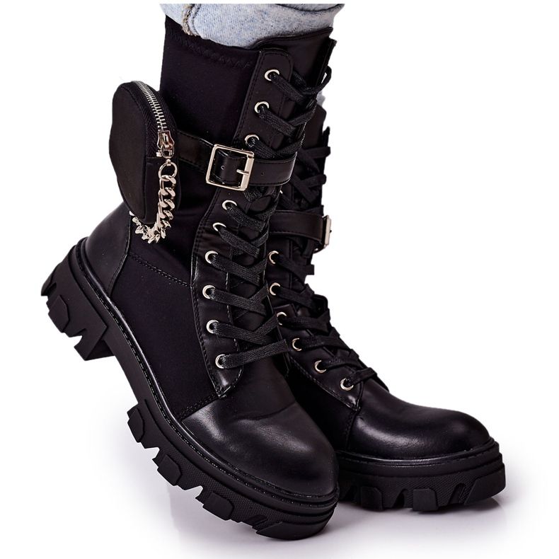 PS1 Lämpimät työntekijät munuaismustalla katsovat minua