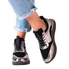 W. Potocki Potocki -nahasta valmistetut mustat ja hopeiset lenkkarit kultainen