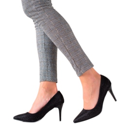 TRENDI Kimaltelevat mustat korkokengät