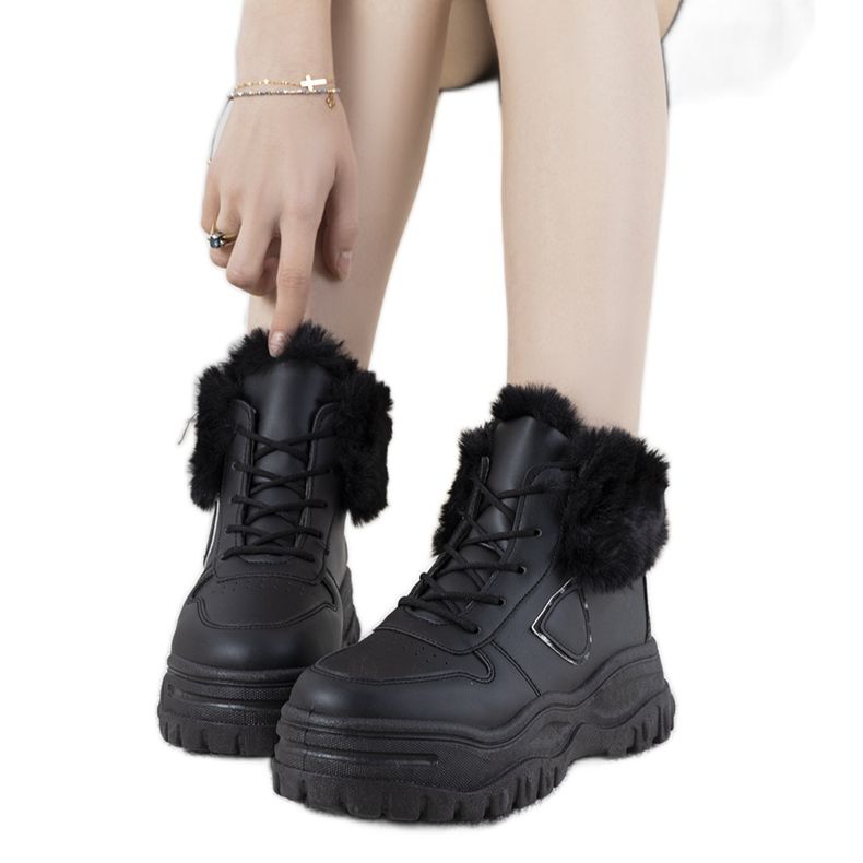 Mustat lenkkarit Doreen -turkista