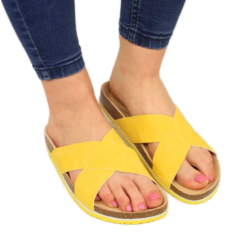 Nahkaiset Big Star W HH274596 keltaiset tossut keltainen