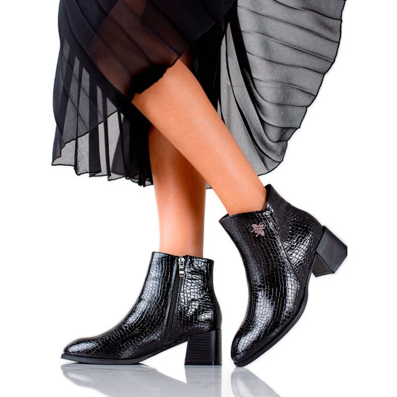 Filippo Tyylikkäät eristävät saappaat musta