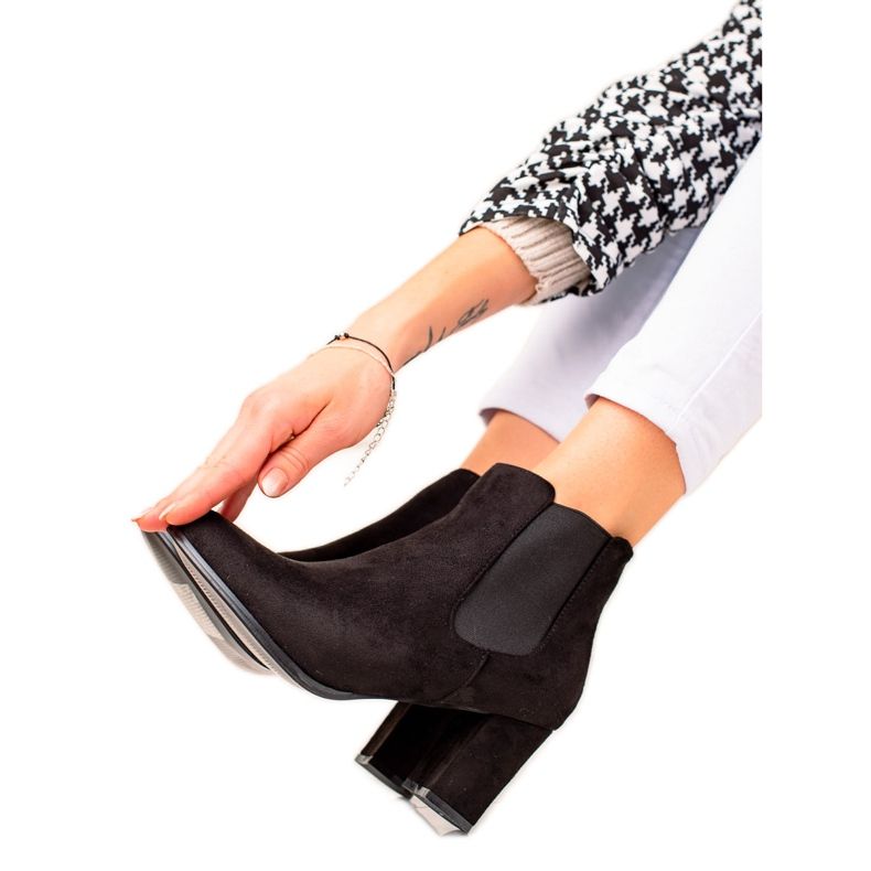 TRENDI Rento saappaat postissa musta