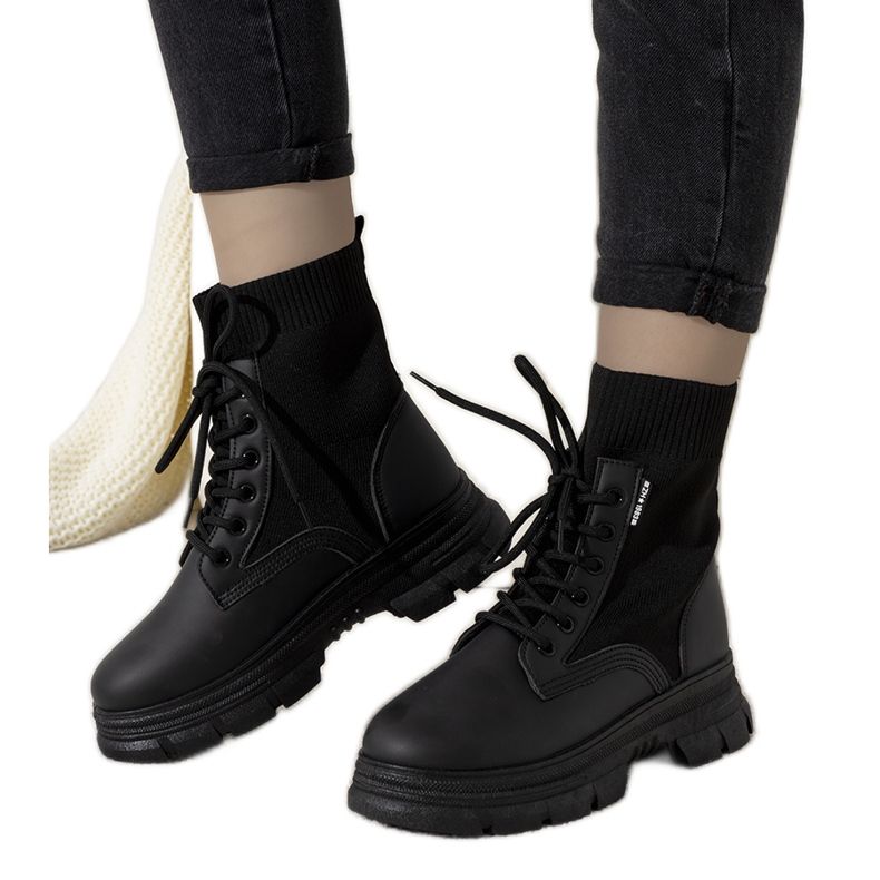 Laurien mustat naisten kengät