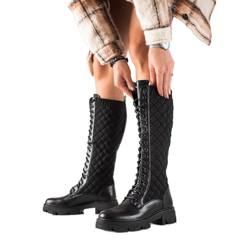 TRENDI Tikatut työntekijöiden saappaat musta