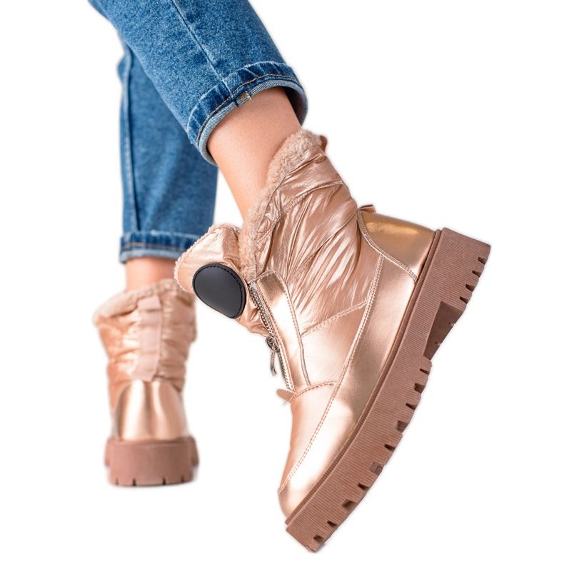 TRENDI Kultaiset kiiltävät lumisaappaat kultainen