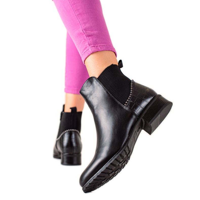 TRENDI Saappaat vetoketjulla musta