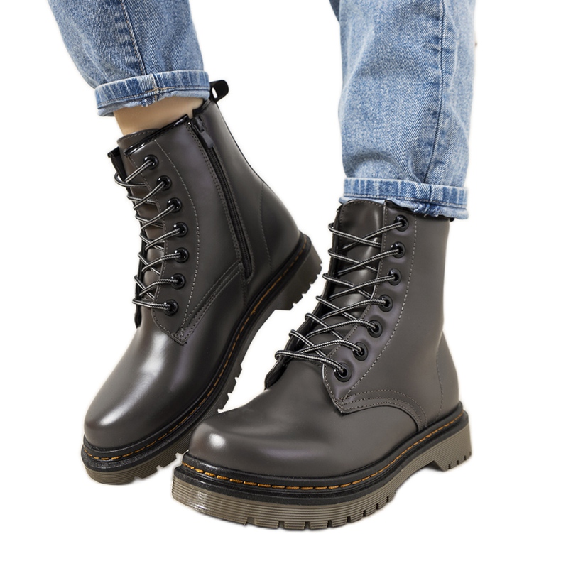 Brucen harmaat eristetyt naisten saappaat