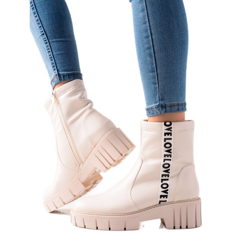 Goodin Beige Workers Love