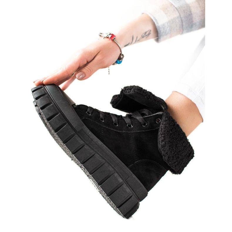 TRENDI Saappaat, Tennarit lampaannahalla musta