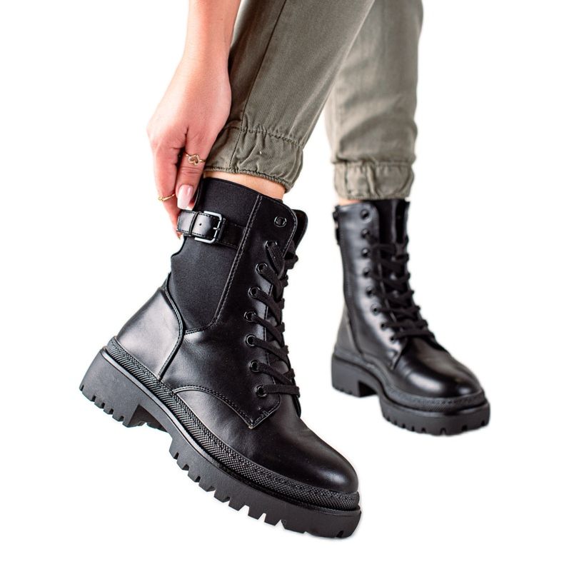 Groto Gogo Työntekijät ansoja soljella musta