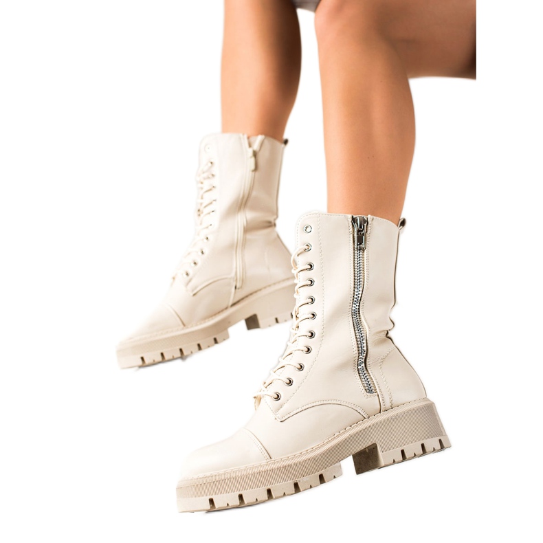 Seastar Beiget trapperit koristeellisella vetoketjulla