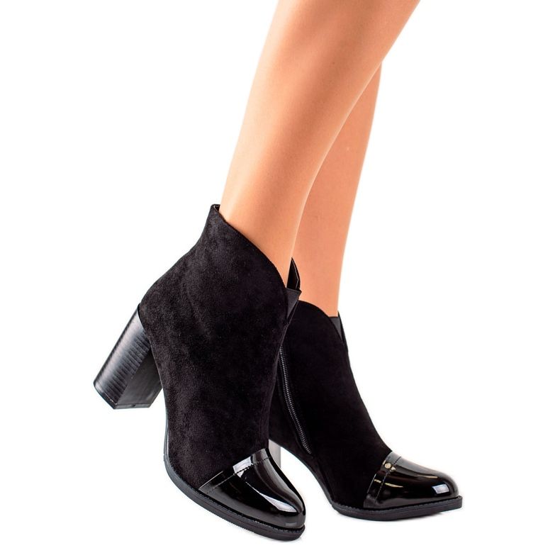 TRENDI Mokkasaappaat, joissa lakattu sisäosa musta