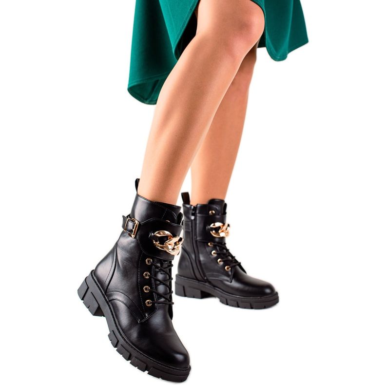 TRENDI Eko-nahasta valmistetut tyylikkäät saappaat musta