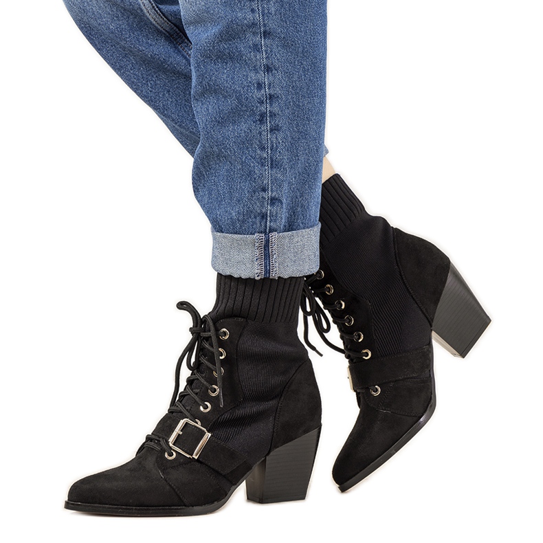 Arenasin mustat sukkasaappaat naisille