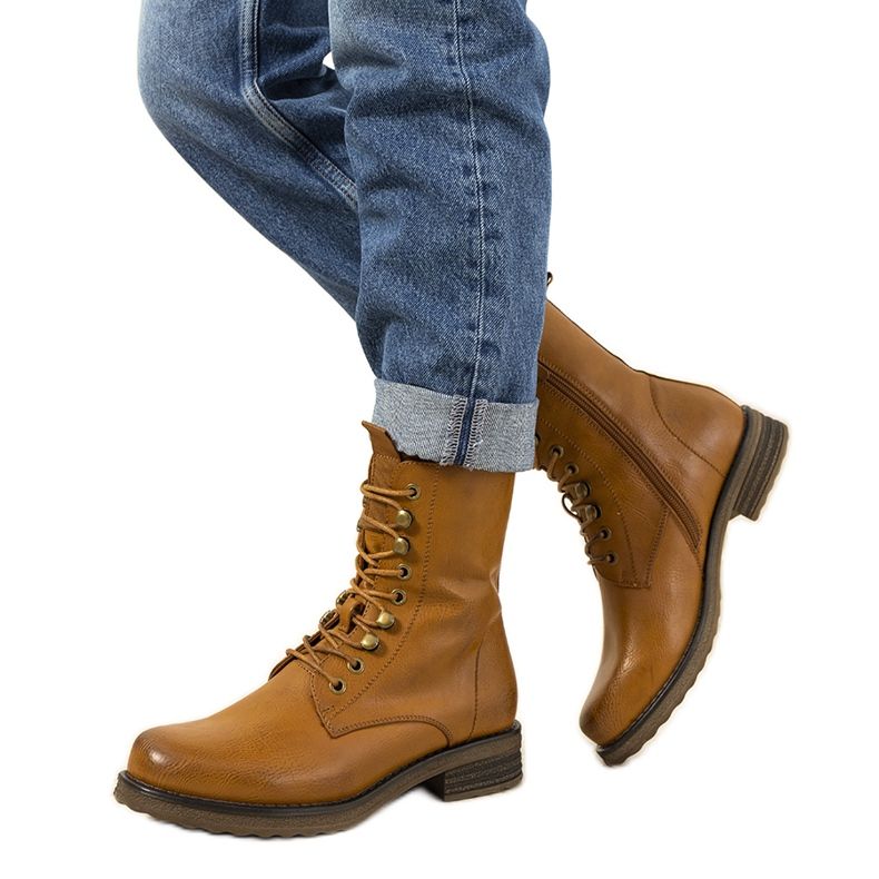 Muro-eristetyt kamelisaappaat ruskea