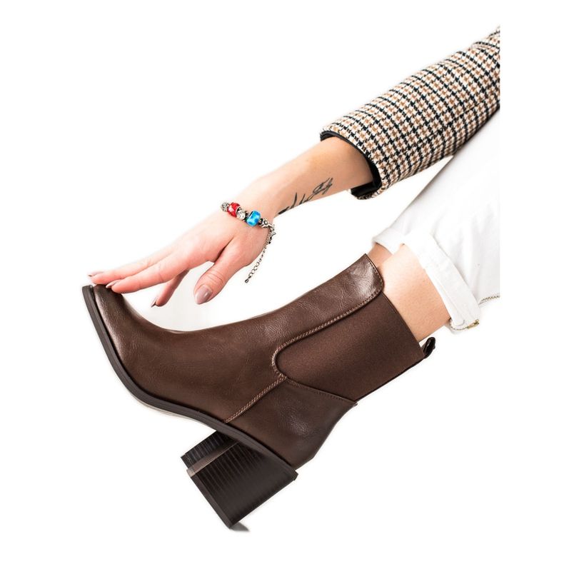 Laura Mode Tyylikkäät saappaat ruskea