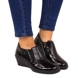 Lakatut nahkakengät Helios W 389 mustat