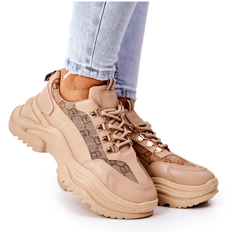 PM1 Urheilukengät Beigellä Flynnin alustalla