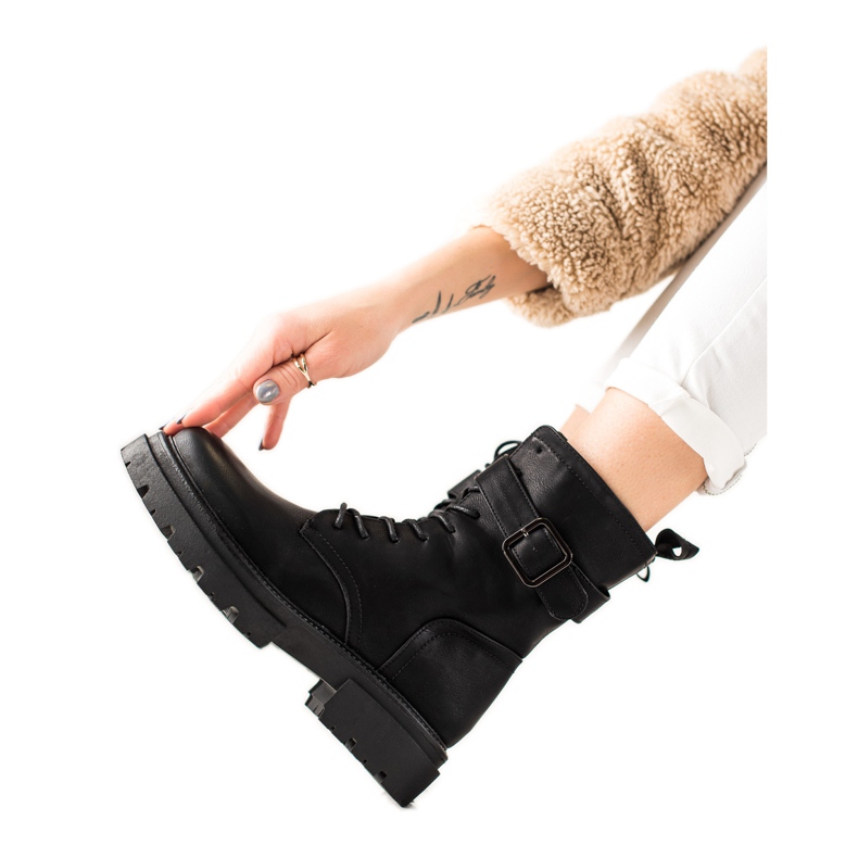 Super Mode Nauhalliset saappaat soljella musta