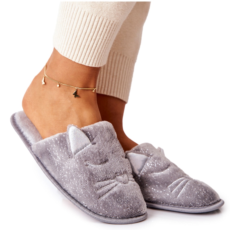 PE1 Kiiltävät kissanpentutossut harmailla Kaisy-korvilla harmaa