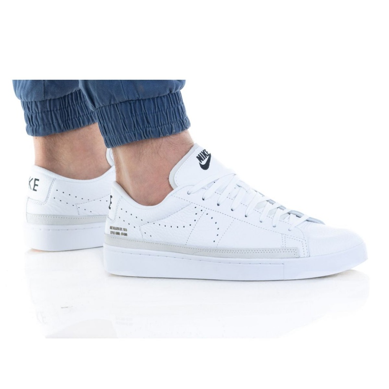 Nike Blazer Low XM DA2045-100 valkoinen