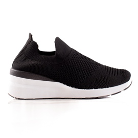 Goodin Wedge Slip-On lenkkarit musta