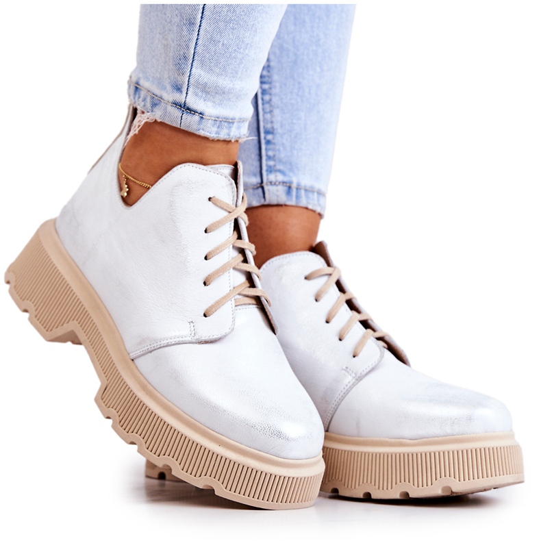 Brogues massiivisessa pohjassa Nicole White-Silver 2701 valkoinen hopea