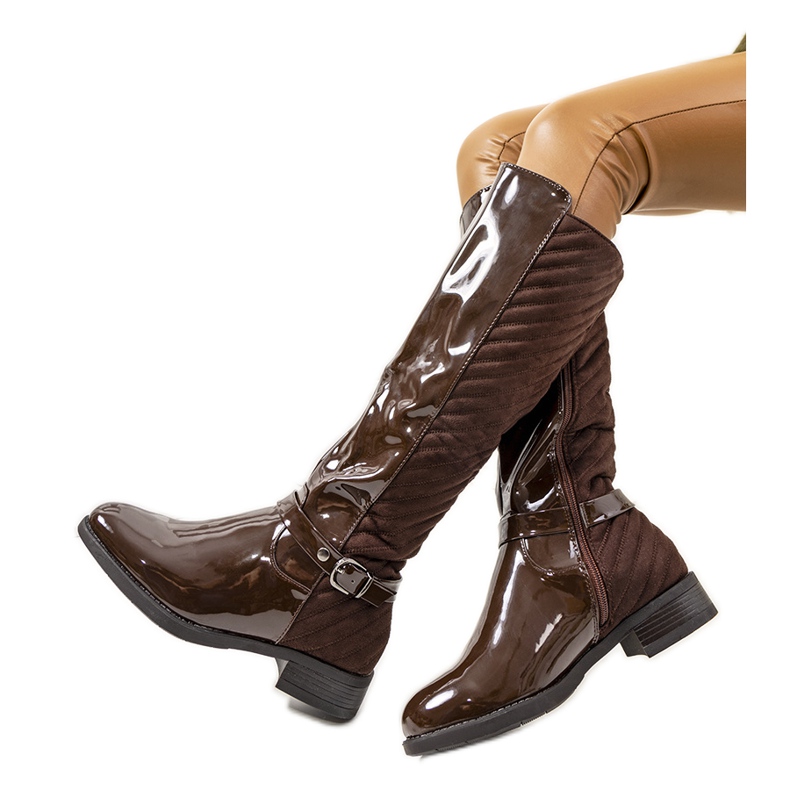 Ruskeat kiiltonahkaiset Timotea-saappaat