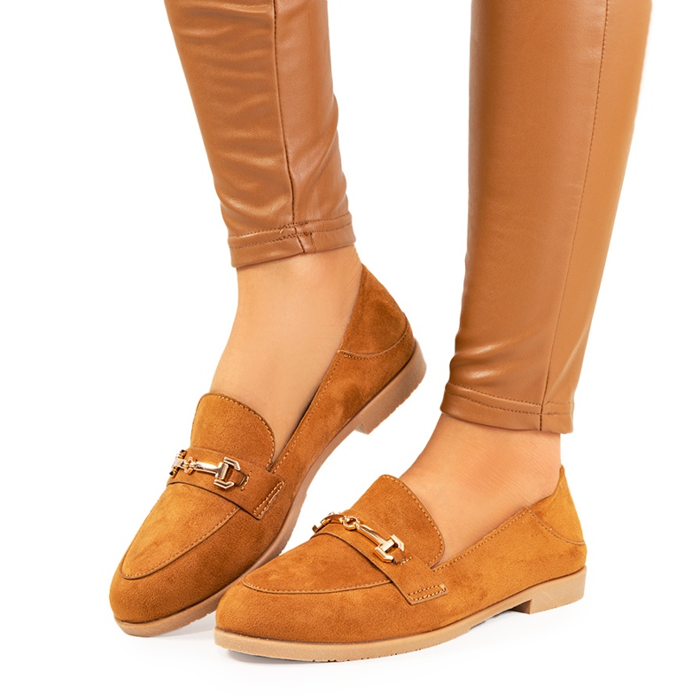 Aniria ruskeat loaferit tasaisilla koroilla
