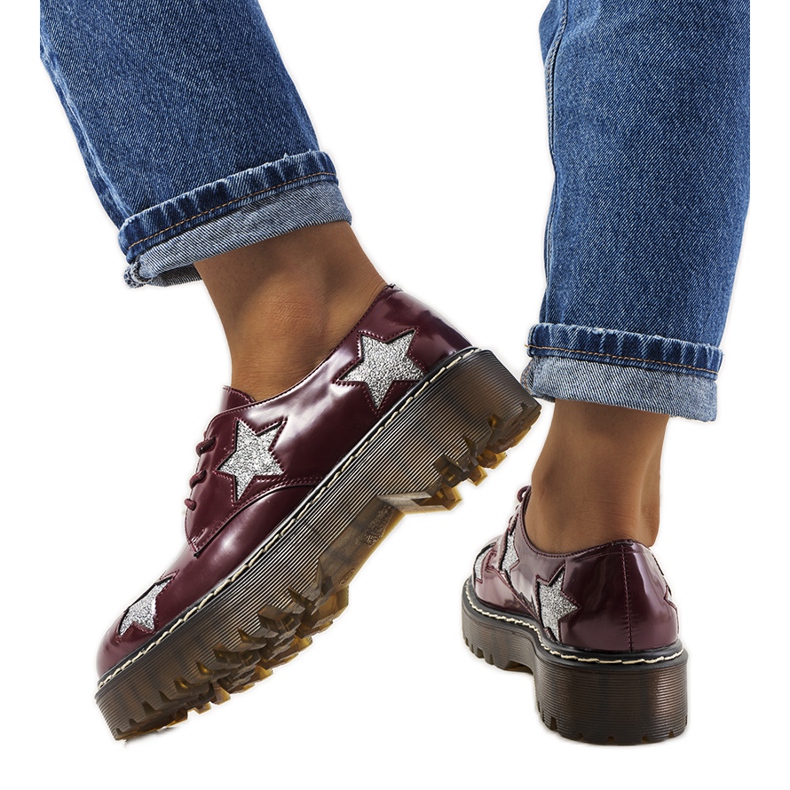 Kastanjanruskeat kengät Starl-tähdillä punainen monivärinen