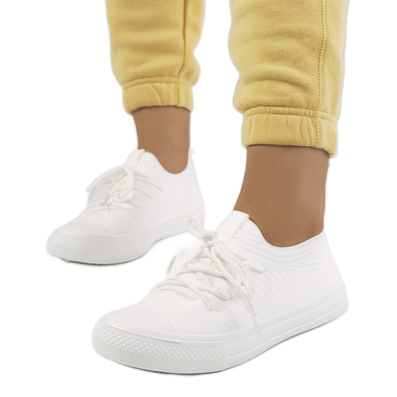 Medinan valkoiset naisten tennarit valkoinen