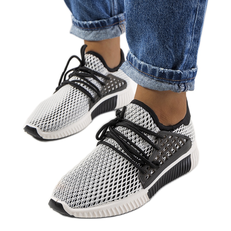 Colesin mustavalkoiset urheilukengät valkoinen