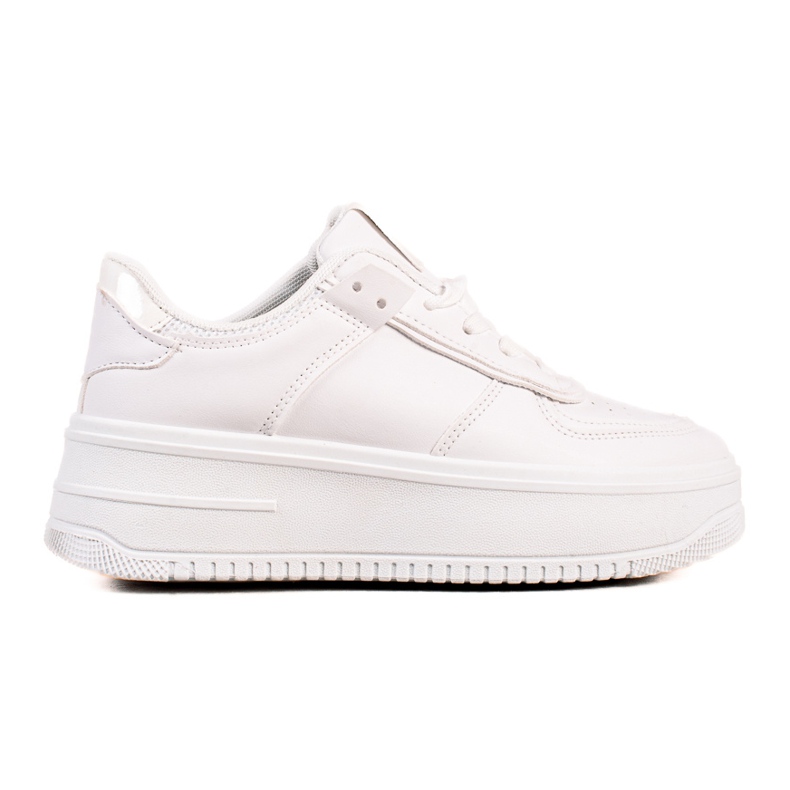 TRENDI Muodikkaat tennarit leveällä alustalla valkoinen