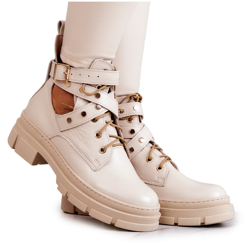 FILIPCZYK Naisten nahkasaappaat leikkauksilla Vaalean beige Everly