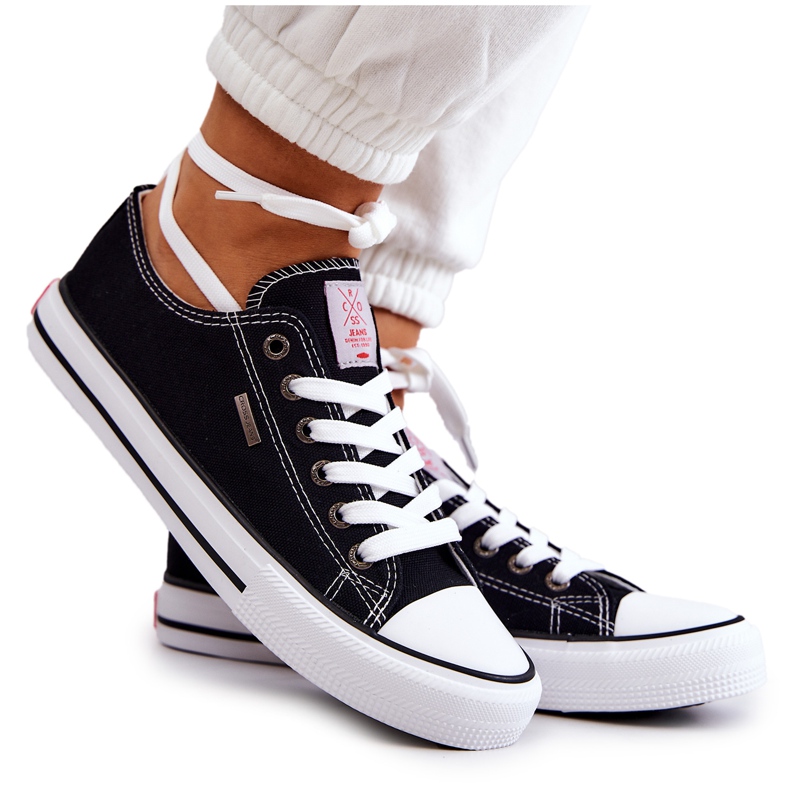 Cross Jeans Naisten klassiset tennarit Cross-farkut JJ2R4011C musta