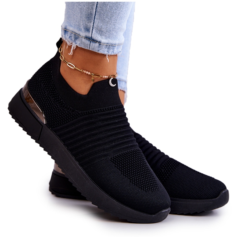 News Lorenton mustat tekstiiliurheilukengät