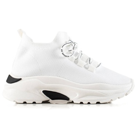 Camo Mukavat urheilukengät alustalla valkoinen