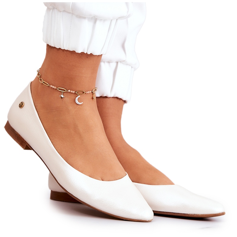 Naisten nahkaballerinat Maciejka 04100-26 Vaalea beige