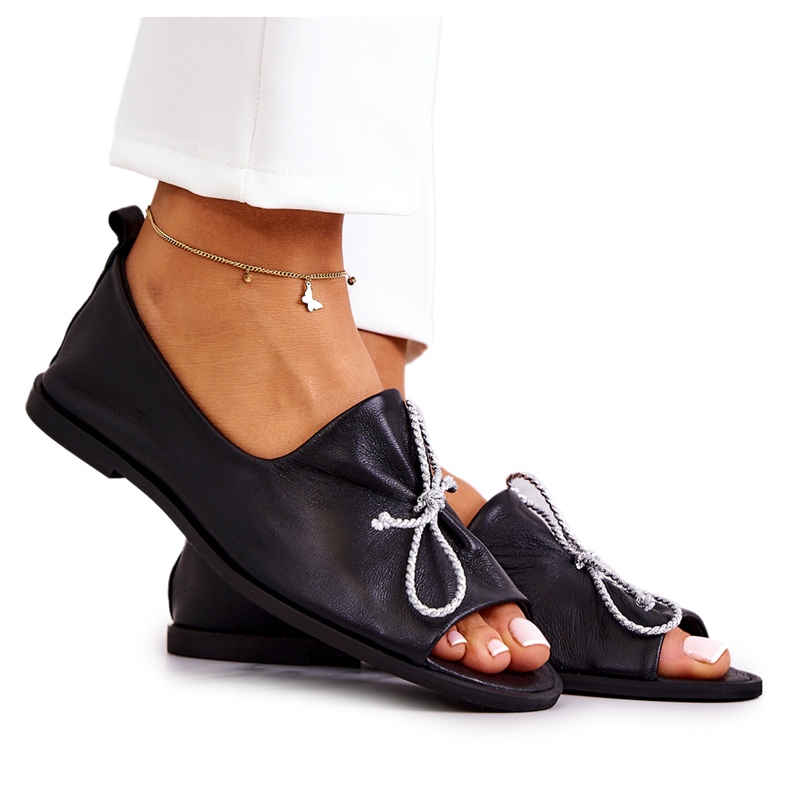 Nahkaiset naisten balerinat Nicole 2660/001 musta