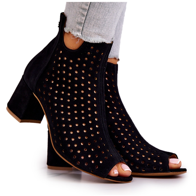 Nahkaiset harjakattoiset saappaat Maciejka 05420-43 Musta