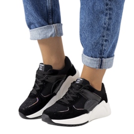 Mustat kiiltävät Cotter-lenkkarit