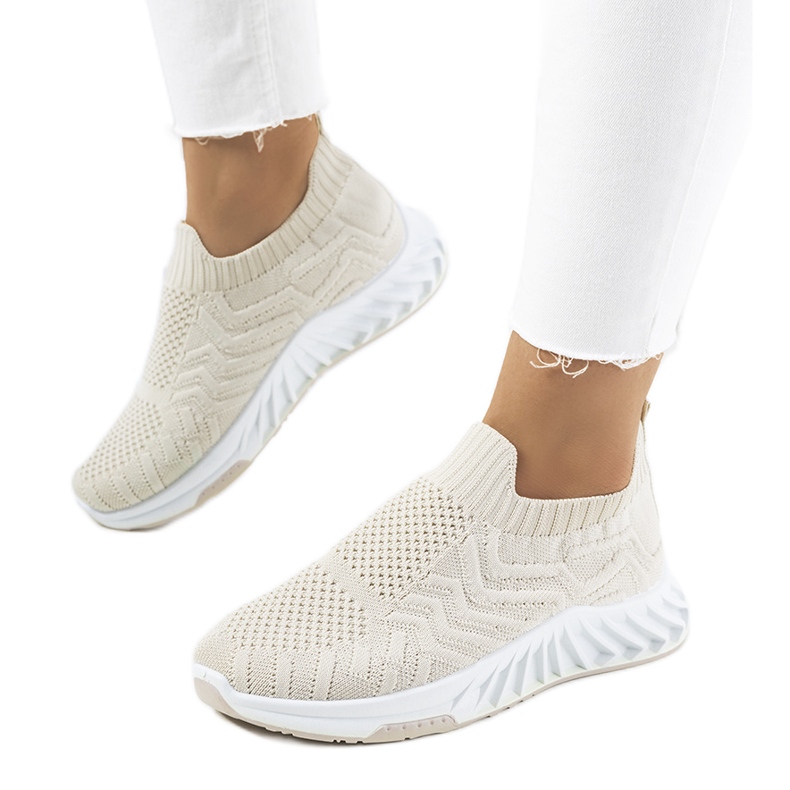 Alexandrin beigenväriset urheilulenkkarit